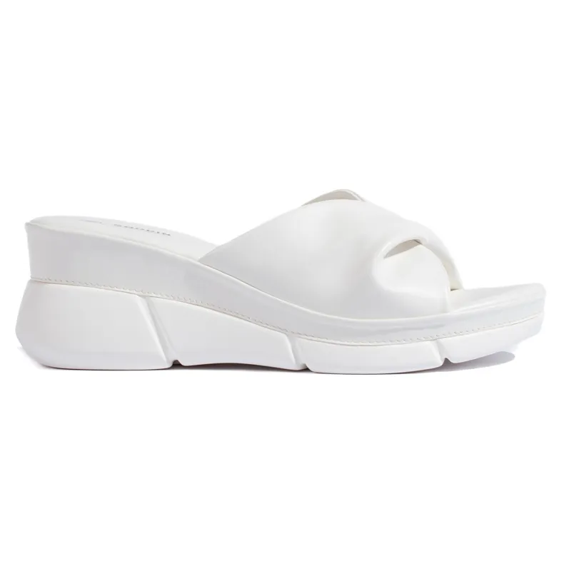 Sandales compensées femme blanches